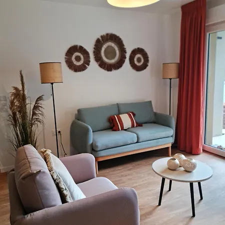 Services Seniors - Domitys Les Jardins D'ahna * Ντινάν